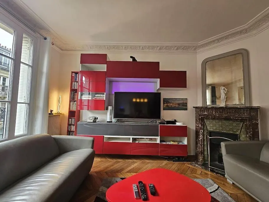 Appartement67M 2 Paris 0*,
