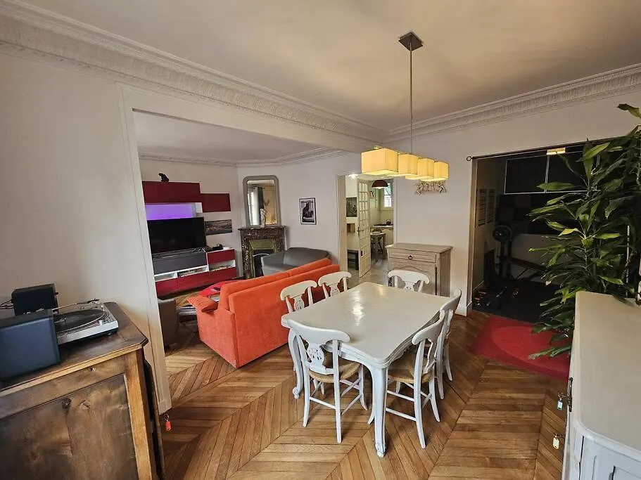 Appartement67M 2 Paris Apartment
